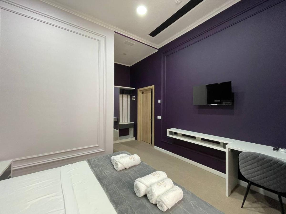 Emin Hotel Фергана Экстерьер фото